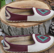 Load image into Gallery viewer, Burgundy Cream Embroidered - Flat Shoes