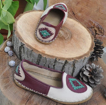 Load image into Gallery viewer, Burgundy Cream Embroidered - Flat Shoes
