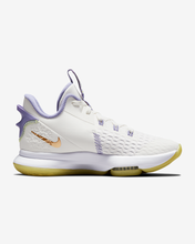 Load image into Gallery viewer, LeBron Witness 5
